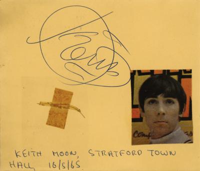 Lot #506 The Who: Keith Moon Signature and Hair Strand - Image 1