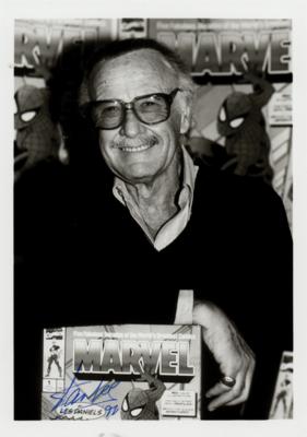 Lot #465 Stan Lee Signed Photograph - Image 1