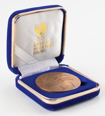 Lot #4105 Seoul 1988 Summer Olympics Bronze Participation Medal - Image 3