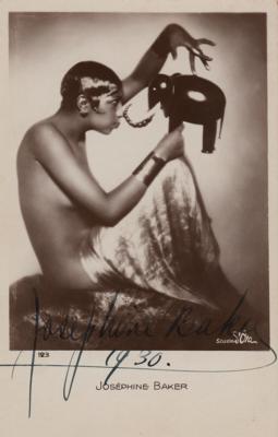 Lot #725 Josephine Baker Signed Photograph