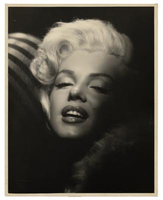 Lot #729 Marilyn Monroe Signed Photograph