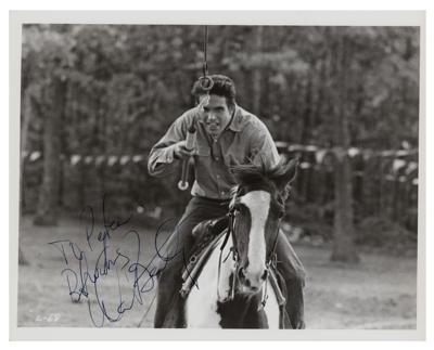 Lot #758 Warren Beatty Signed Photograph - Image 1