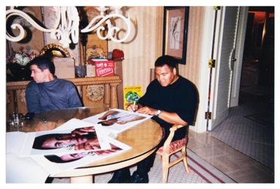 Lot #636 Muhammad Ali Signed Oversized Photograph by John Stewart - Image 2