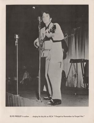 Lot #495 Elvis Presley 1956 'Souvenir Picture Album' Concert Program  - Image 4