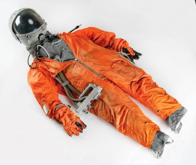 Lot #7733 Cosmonaut SK-1 Vostok Suit (Medium-Fidelity Replica) - Image 3