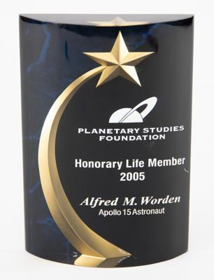 Lot #7488 Al Worden's Membership Award from the Planetary Studies Foundation - Image 1