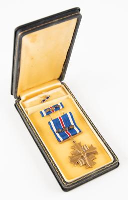 Lot #7225 Jim McDivitt's Distinguished Flying Cross with Oak Leaf Clusters - Image 2