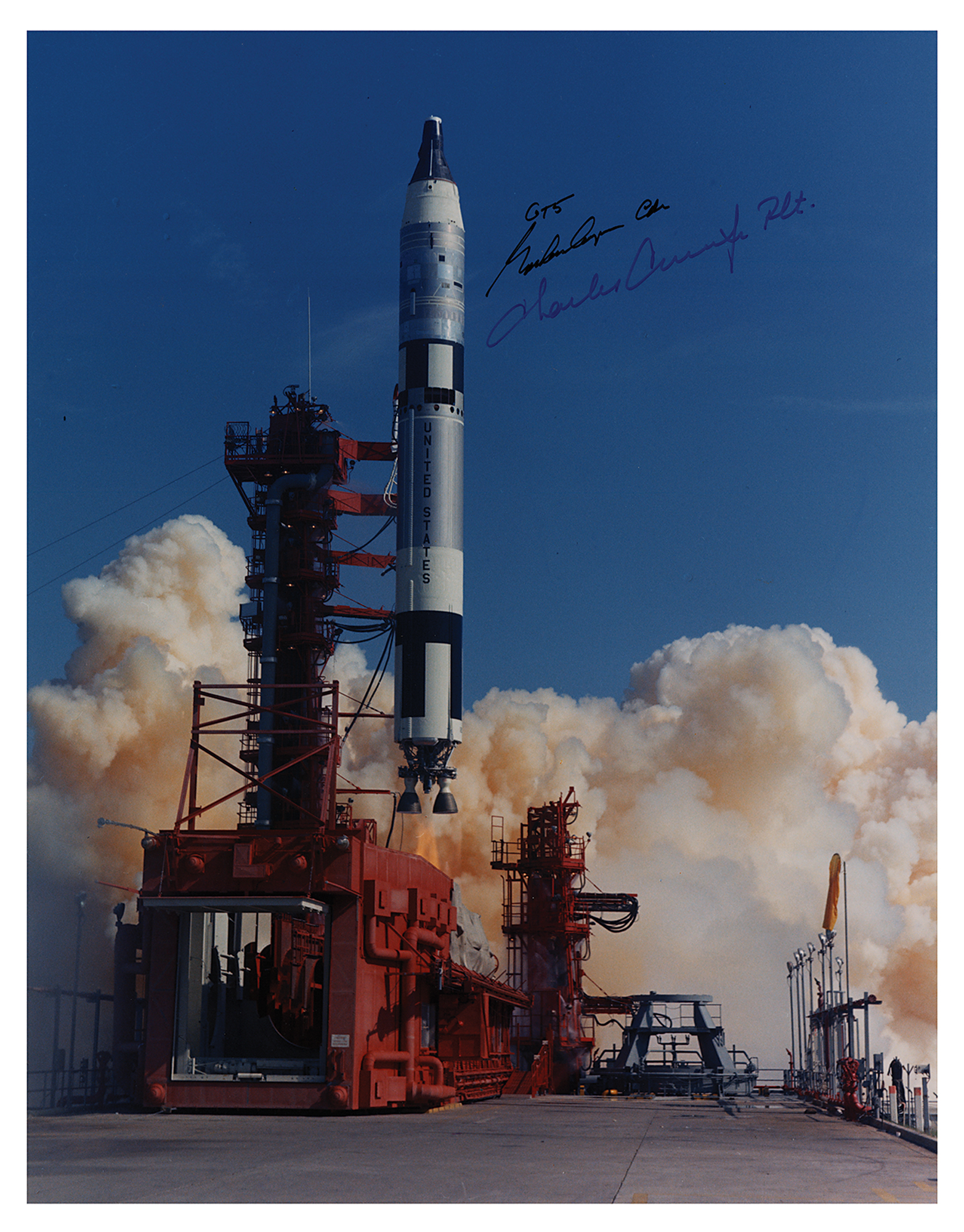 Lot #7096 Gemini 5 Signed Photograph