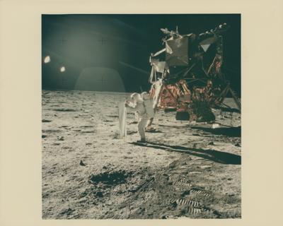Lot #7310 Apollo 11: Buzz Aldrin Original Vintage Photograph - Image 1