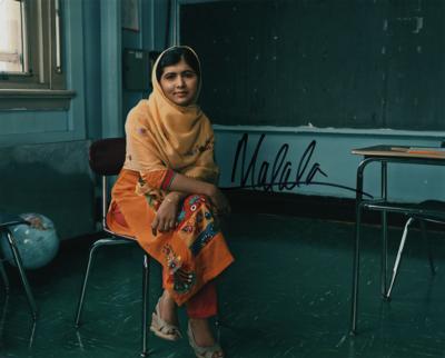 Lot #294 Malala Yousafzai Signed Photograph - Image 1