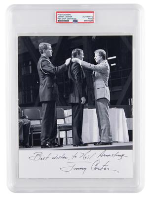 Lot #21 Jimmy Carter Signed Photograph - Image 1