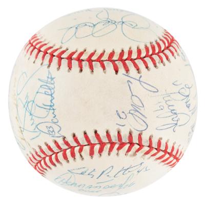 Lot #753 NY Yankees: 1998 Team-Signed Baseball - Image 1