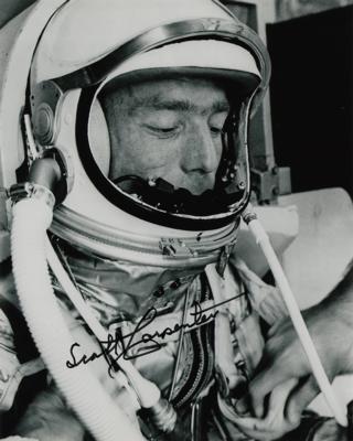 Lot #344 Scott Carpenter Signed Photograph - Image 1