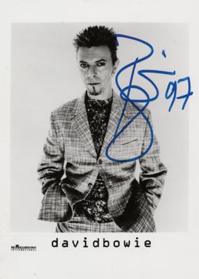 Lot #8298 David Bowie Signed Photograph - Image 1
