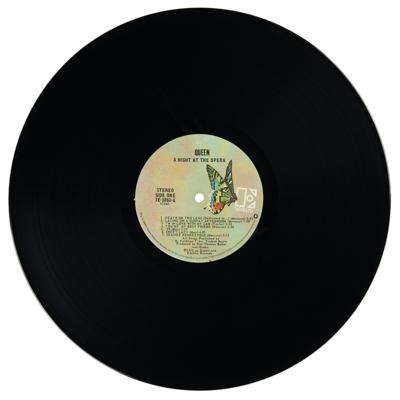 Lot #8182 Queen Signed Album - Image 5