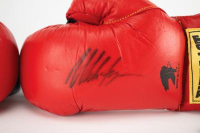 Lot #2006 Mike Tyson Signed Boxing Gloves - Image 4