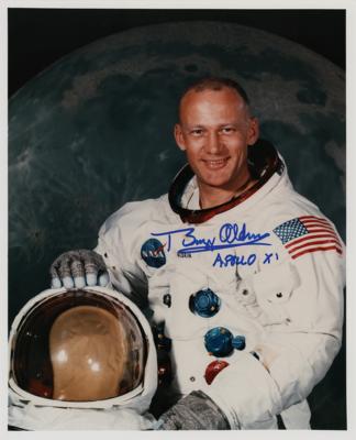 Lot #1270 Buzz Aldrin Signed Photograph