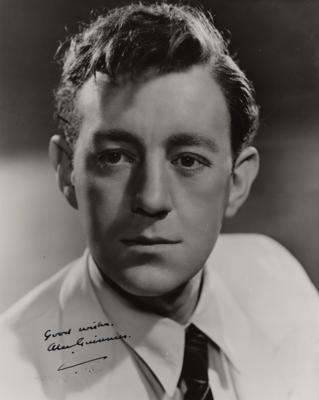 Lot #1721 Alec Guinness Signed Photograph - Image 1