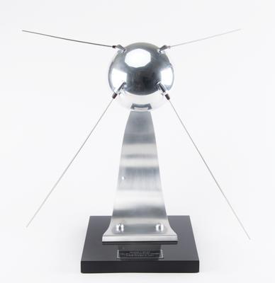 Lot #97 Sputnik 1 Model - Image 3