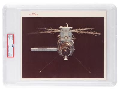 Lot #6395 Skylab 4 Original 'Type 1' Photograph - Image 1