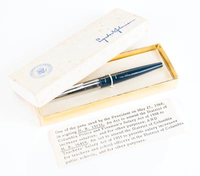 Lot #21 Lyndon B. Johnson Bill Signing Pen - Image 1