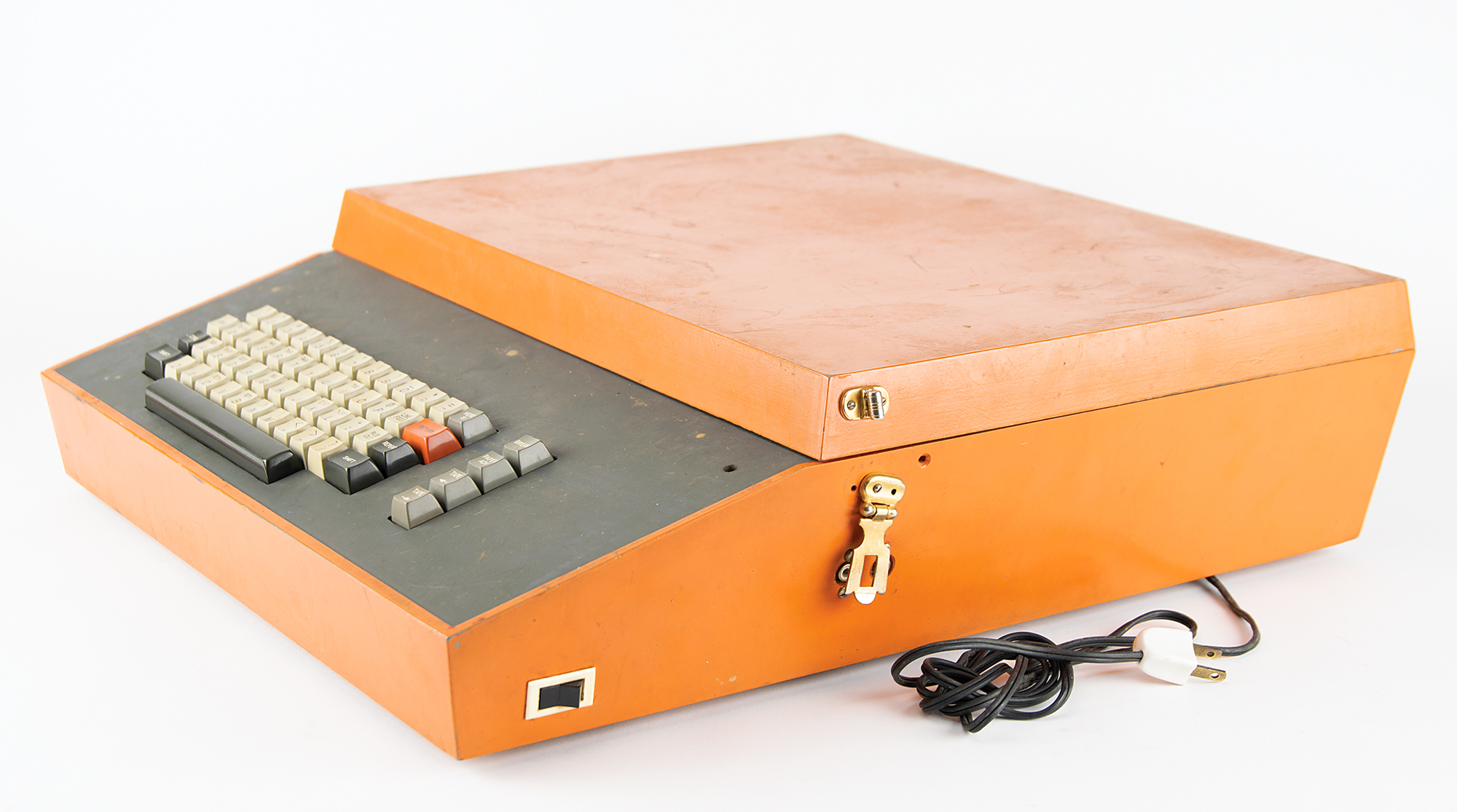 Rare Apple-1 Computer Signed by Steve Wozniak Up for Auction - MacRumors