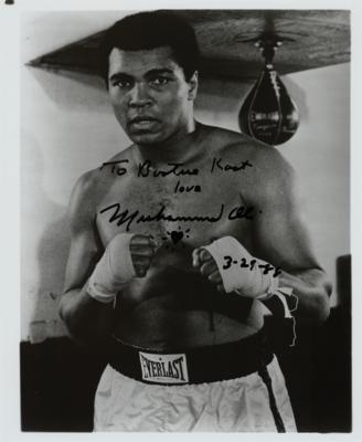 Lot #916 Muhammad Ali Signed Photograph