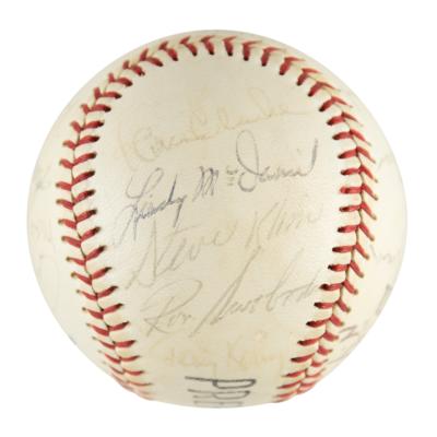 Lot #915 NY Yankees: 1971 Team-Signed Baseball w/ Munson - Image 5