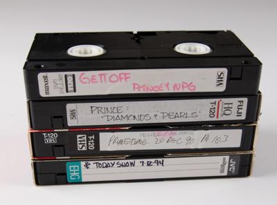 Lot #8115 Prince (6) Albums and (4) VHS Tapes - Image 3