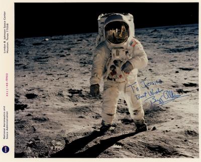 Lot #9318 Buzz Aldrin Signed Photograph - Image 1