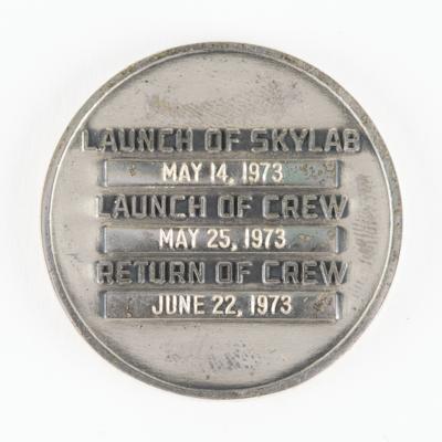 Lot #9713 Ed Gibson's Skylab 2 Robbins Medallion - Image 2