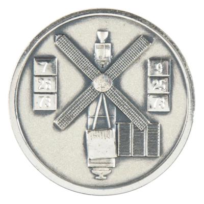 Lot #9714 Ed Gibson's Skylab 3 Robbins Medallion - Image 2