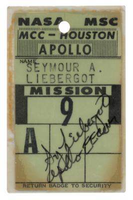 Lot #9243 Sy Liebergot's Apollo 9 Mission Badge