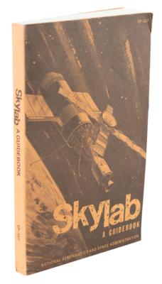 Lot #9739 Alan Bean's Skylab Guidebook - Image 3