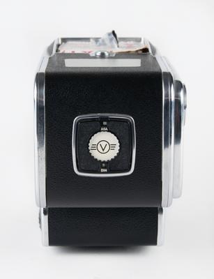 Lot #9900 Hasselblad 500EL/M 'Ten Years On the Moon' Camera - Image 4