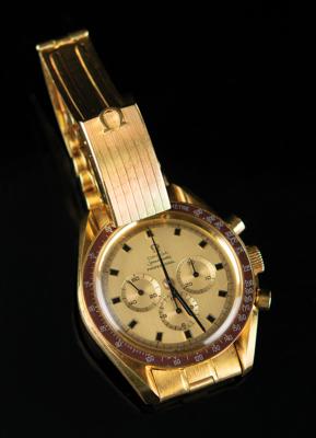 Lot #9001 Gus Grissom 18K Gold Omega Speedmaster Professional 1969 Apollo 11 Commemorative Watch - Image 5