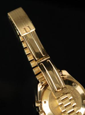 Lot #9002 Alan Bean's 18K Gold Omega Speedmaster Professional 1969 Apollo 11 Commemorative Watch - Image 5