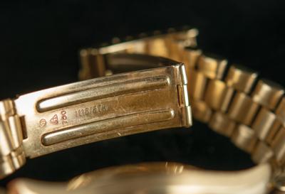 Lot #9002 Alan Bean's 18K Gold Omega Speedmaster Professional 1969 Apollo 11 Commemorative Watch - Image 6