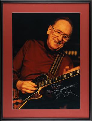 Lot #553 Les Paul Oversized Signed Photograph - Image 2