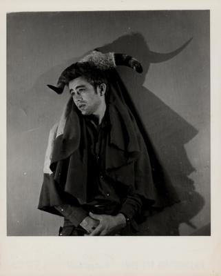 Lot #567 James Dean Original Photograph by Roy Schatt - Image 1