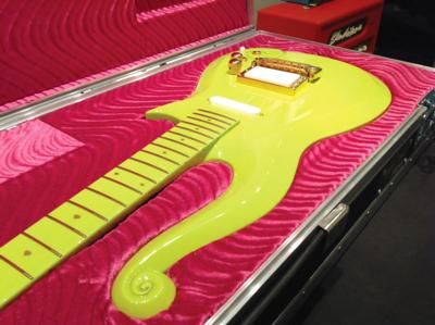 Lot #3543 Prince: Custom Handbuilt Cloud Electric Guitar by David Rusan - Image 6