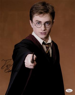 Lot #542 Harry Potter: Daniel Radcliffe Signed Oversized Photograph - Image 1