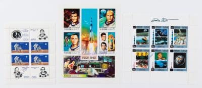Lot #214 Astronauts Signed 'Sieger' Stamp Collection (20) - Image 5