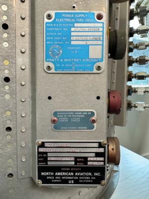 Lot #6066 Apollo CSM Fuel Cell Simulator - Image 6