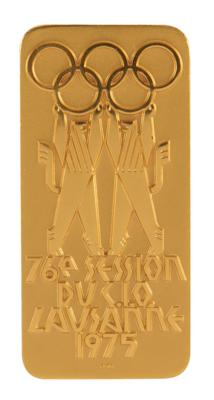 Lot #4235 Lausanne 1975 IOC Session Badge - Image 1