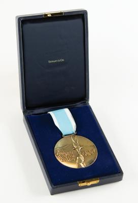 Lot #4081 Lake Placid 1980 Winter Olympics Gold Winner's Medal for Pairs Figure Skating - Image 6