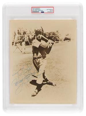 Lot #728 Joe DiMaggio Signed Photograph - Image 1