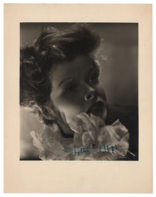 Lot #549 Katharine Hepburn Signed Photograph - Image 1