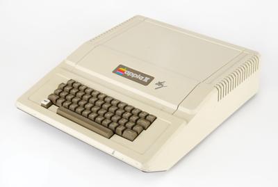 Lot #5014 Original Apple II (not II+) with Handwritten S/N 8011 and Signed by Steve Wozniak