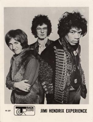 Lot #617 Jimi Hendrix Experience Collection of Early UK Fan Club Memorabilia - Image 4